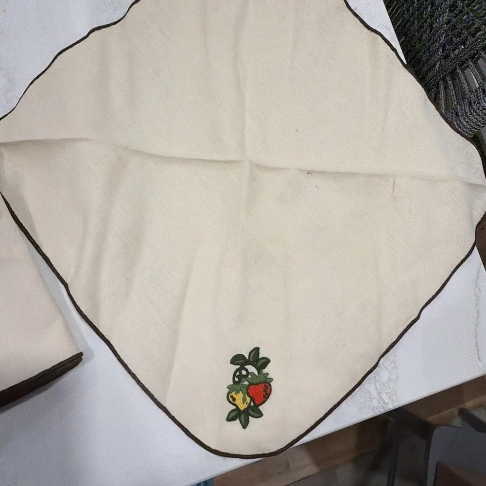 Vintage Sears Strawberry Applique Fabric Napkins Set of 4 17